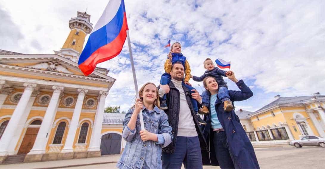 Russians,support,war,Ukraine