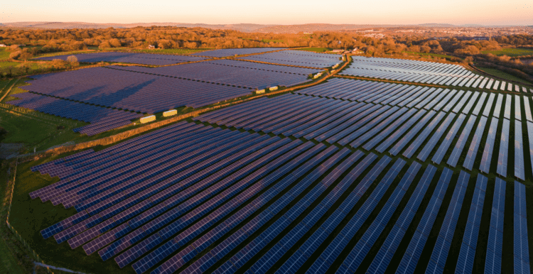 Clean power by 2035 clean power,solar,wind,decarbonisation,fossil fuels