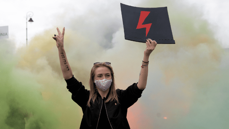 The left and freedom SE 15