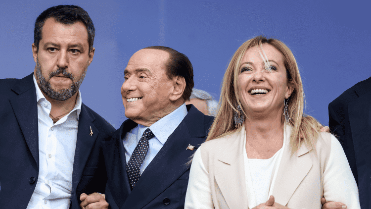 Berlusconi: populist pioneer who rode Italy into the sand Berlusconi,Italy
