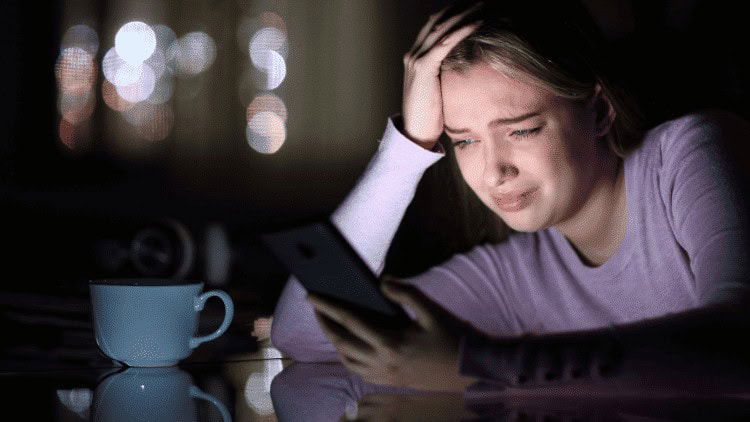 social media,girls,women,harms